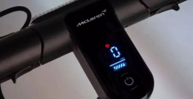 El patinete eléctrico de McLaren tiene una batería para 50 km y un precio que sí puede asumir 'cualquiera'