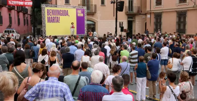 Vic tanca els actes de benvinguda a Rovira de l'exili amb una multitudinària rebuda: "La ciutat t'ha estat esperant"