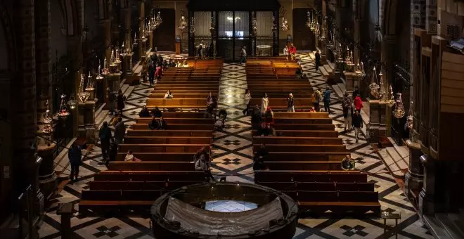 Víctimas de pederastia piden al Parlament que retire la Medalla de Oro a la Abadía Montserrat