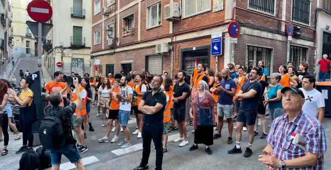 Así te hemos mostrado el desahucio de Zohra y su familia en Lavapiés