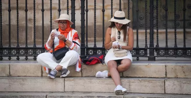 La ola de calor se extiende a nueve comunidades con máximas de 42 a 44ºC