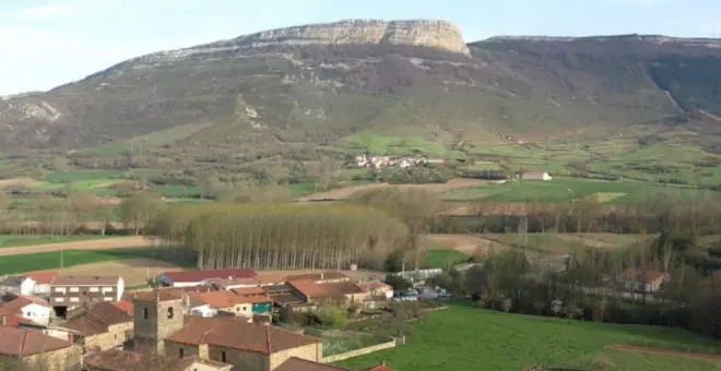 "La CROTU no cesa de aprobar, de manera diaria, construcciones de viviendas en suelo rústico por toda la región poniendo en riesgo el medio rural"