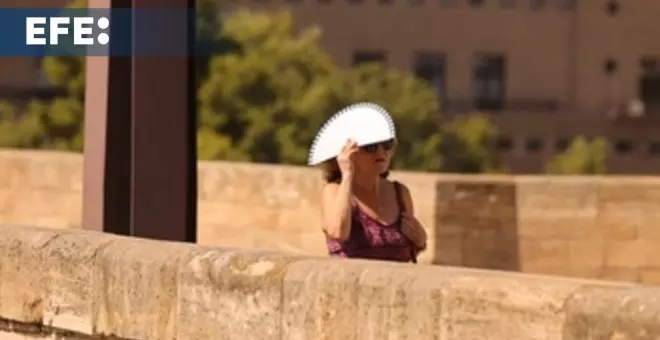 Las temperaturas extremas, por encima de los 40 grados, activan la alerta en 11 comunidades