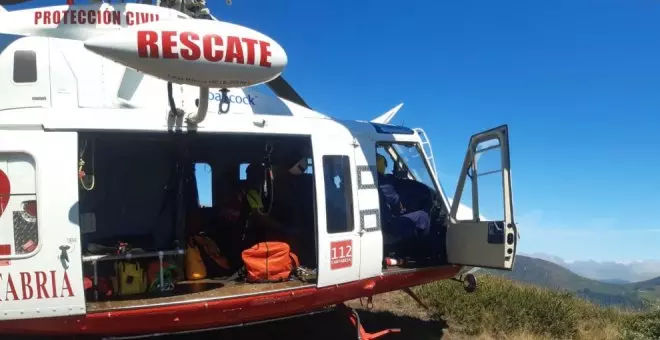 Rescatados por el helicóptero cinco excursionistas que no podían concluir una ruta en Arredondo