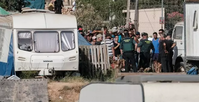 Cerca de 200 personas se quedan en la calle en Ibiza tras el desalojo de una finca donde los inquilinos pagaban por residir