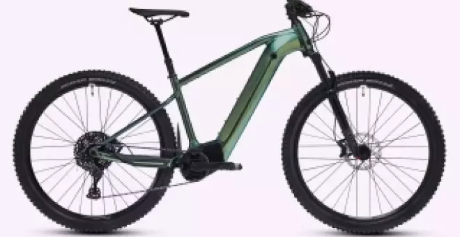 Esta bicicleta eléctrica de montaña de Decathlon tiene 630 Wh de batería y está rebajada 300 ?