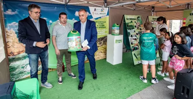 Gobierno, MARE y Ecovidrio inician la 'Feria del Reciclaje', que recalará en 51 localidades