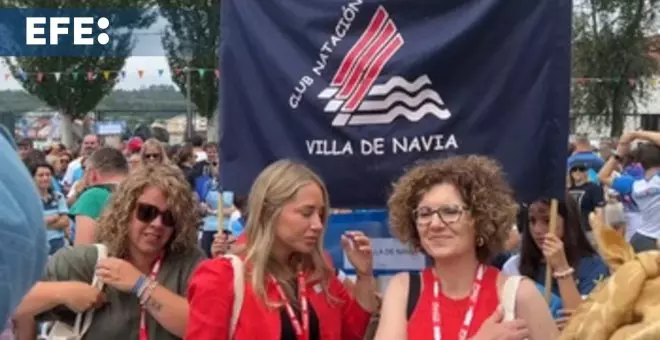 Fiesta en Navia, Asturias, el día del LXVI Descenso a Nado de su Ría