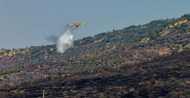 El incendio forestal en La Estrella (Toledo) se mantiene en el nivel dos y afecta ya a 2.500 hectáreas