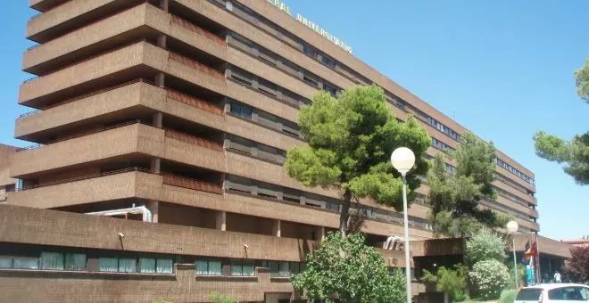 Una niña de 9 años herida grave y otros dos heridos leves al salirse de la vía el vehículo en el que viajaban en Cuenca