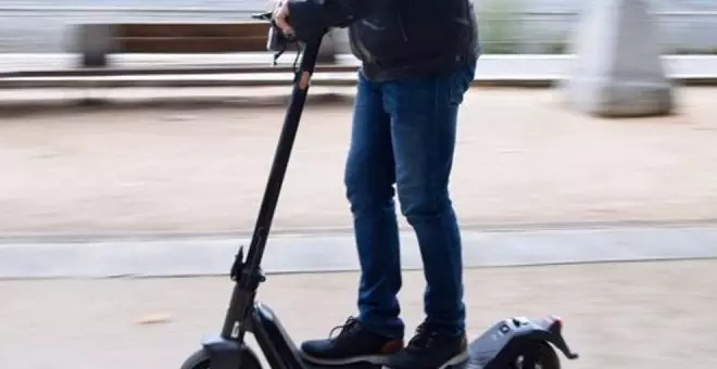 El conductor de un patinete que arrolló a una mujer en Santander dio positivo en cannabis