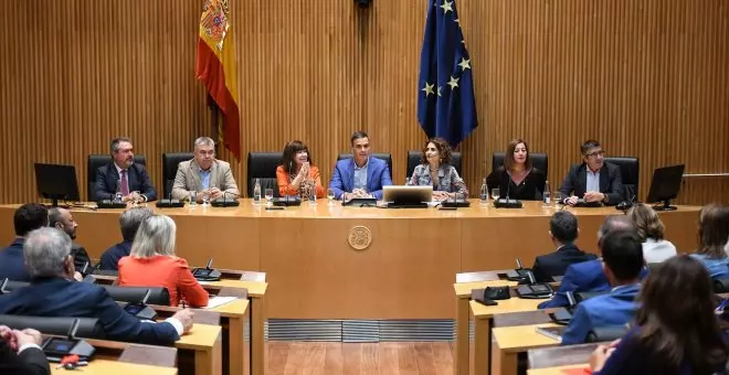 El plan de regeneración de Sánchez llega al Consejo de Ministros con el desconocimiento de sus socios