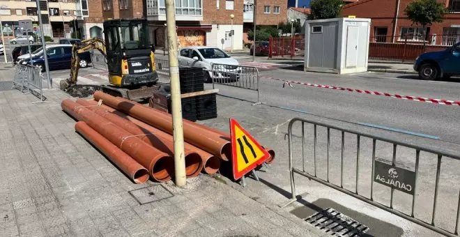 Mejoran la red pluvial de la calle Leonardo Rucabado con una inversión de 29.000 euros