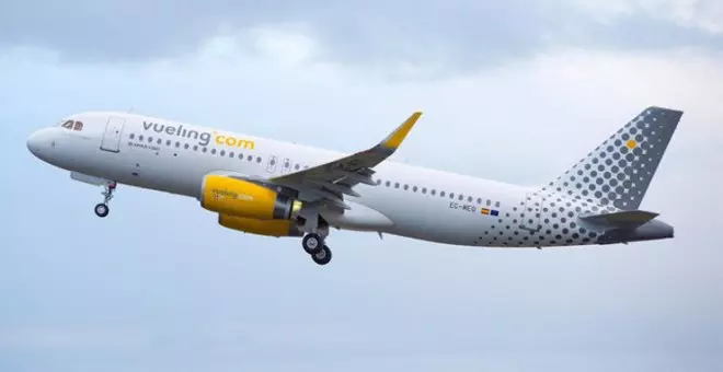 Vueling cancela la conexión Barcelona-Santander "sin dar explicaciones" aunque el mismo avión ha volado a Málaga