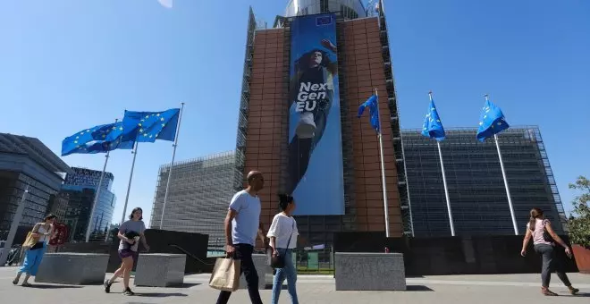 Bruselas expedienta a España por no retribuir las últimas semanas de permisos parentales