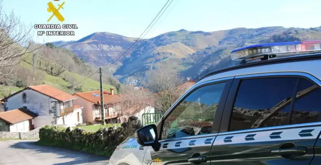 Dos detenidos por robar con fuerza en una vivienda de Villafufre a la que accedieron por el balcón