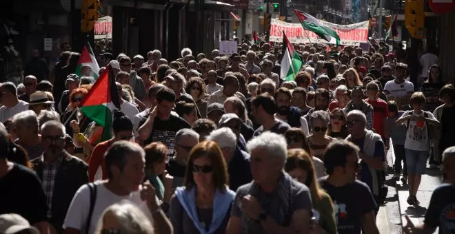 Miles de personas reclaman a Sánchez  pasar de las palabras a los hechos con  Netayanhu