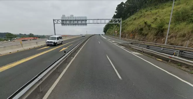 La salida de la vía de un transporte especial corta 8 kilómetros la A-67