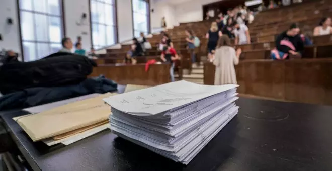 Denuncian el "hermetismo" de Educación sobre la nueva PAU: "El curso escolar avanza y ni alumnos ni docentes saben cómo proceder"