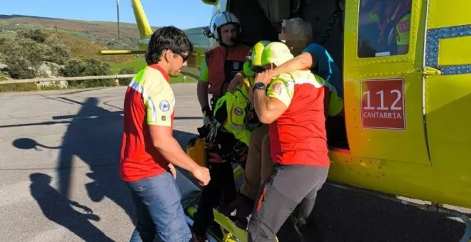 Rescatado en helicóptero un portugués de 71 años en Los Collados del Asón