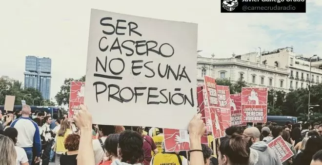 "Ser casero no es una profesión": los carteles y lemas más ingeniosos de la manifestación por la vivienda