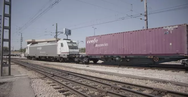 Herido un maquinista de Renfe tras ser golpear un árbol caído por el viento en Las Fraguas