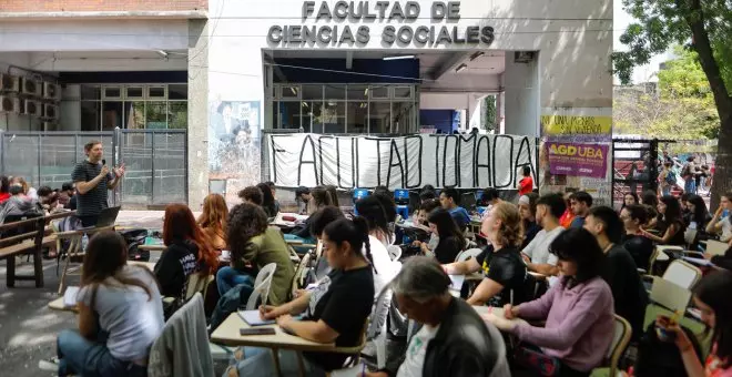 Los estudiantes argentinos se movilizan contra Milei y crean un nuevo movimiento de resistencia