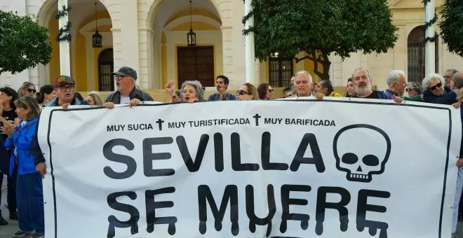 El Ayuntamiento de Sevilla aprueba con votos de PP y Vox una regulación de pisos turísticos que permitiría hasta 23.000 más