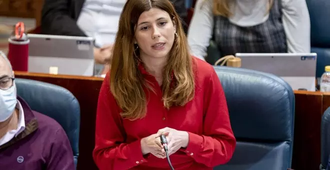 Loreto Arenillas entrega su acta de diputada después de que Más Madrid la cesara por el escándalo de Errejón