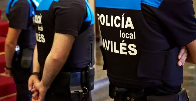 Policías asturianos, chalecos israelíes