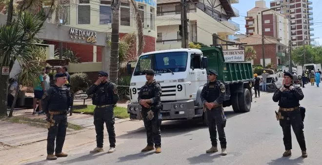 Al menos un muerto tras el desplome de un edificio de diez plantas en Argentina