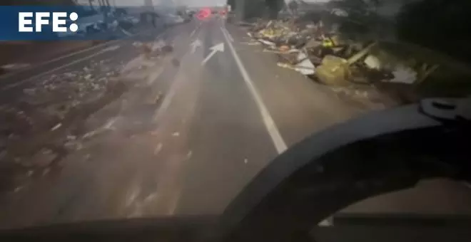 Situación en la carretera V31, conocida como Pista de Silla, a la altura de Masanasa, tras el temporal