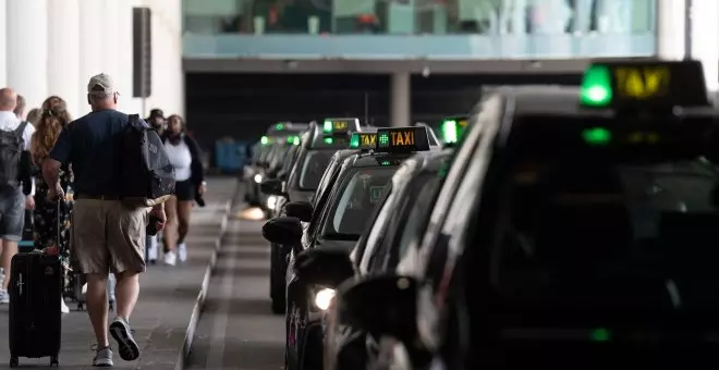 Los taxistas se unen para llevar ayuda a València: "No es momento de protagonismos, es momento de ayudar"