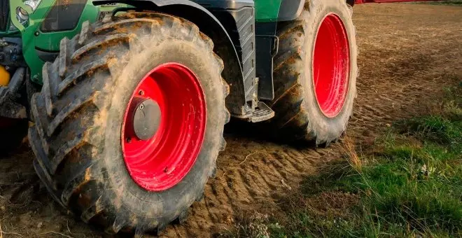 Nuevo accidente mortal con un tractor: fallece un hombre en un pueblo de Toledo tras volcar y caerle encima