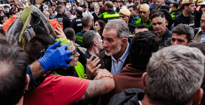 En libertad provisional el segundo de los tres detenidos por golpear el coche de Sánchez en Paiporta