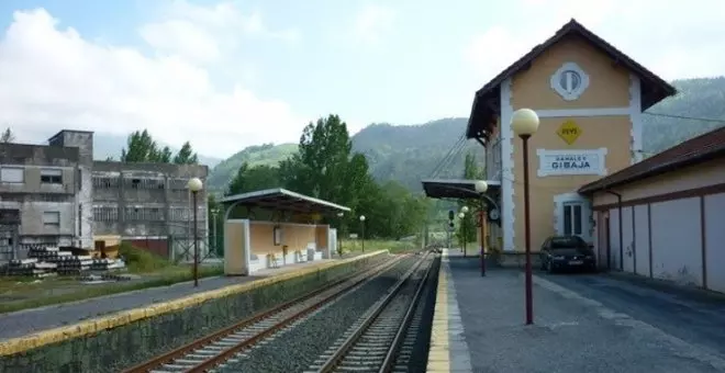 Fallece un conductor de 74 años arrollado por un tren en un paso a nivel en Gibaja