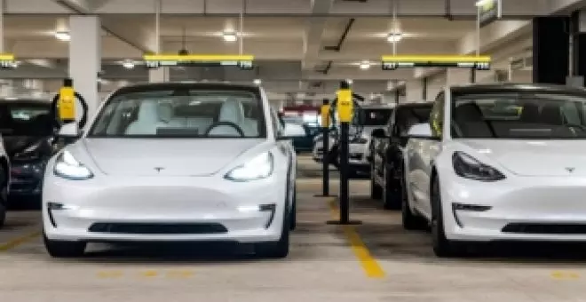 Hertz sigue liquidando Tesla Model 3 a precio de saldo, pero es la peor idea que puedes tener