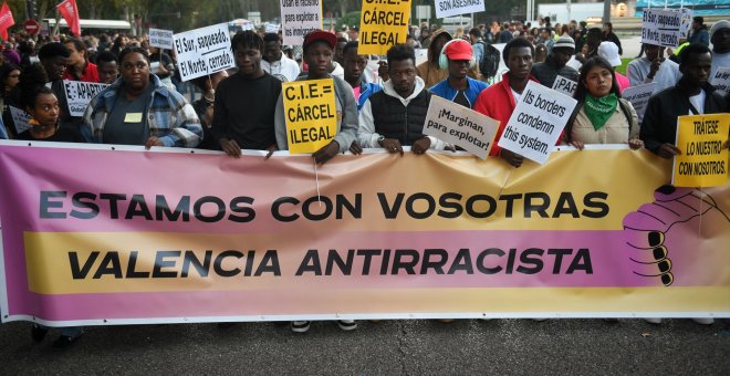 Los promotores de la regularización de migrantes presionan para acelerarla y que dé respuesta a las víctimas de la DANA