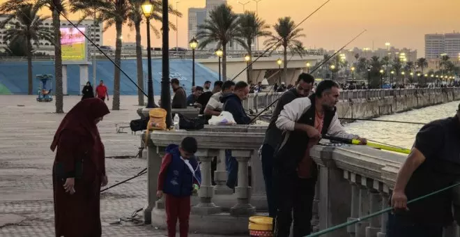 Libia reinstaurará la policía de la moral para obligar a las mujeres a usar el velo