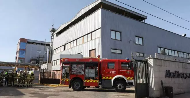 La explosión de una caldera en una industria química de Toledo deja varios heridos y origina un incendio en la planta