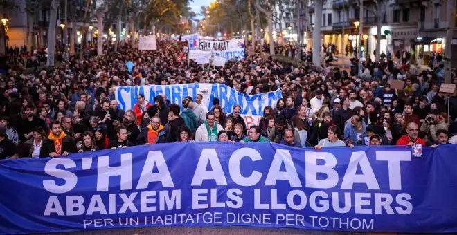 Una marea humana es manifesta a Barcelona per exigir una rebaixa dels lloguers