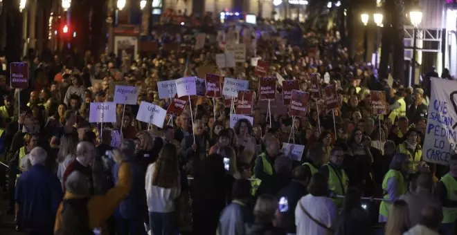 Valencia clama contra Mazón por la gestión de la DANA: "Está incapacitado moral y éticamente"