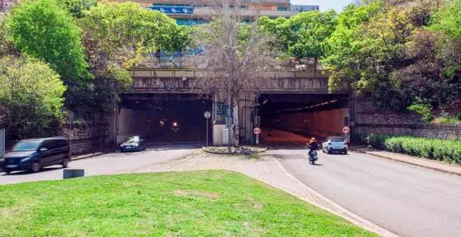 Talls de trànsit nocturns al túnel de la Rovira de Barcelona per les obres de millora que duraran un any